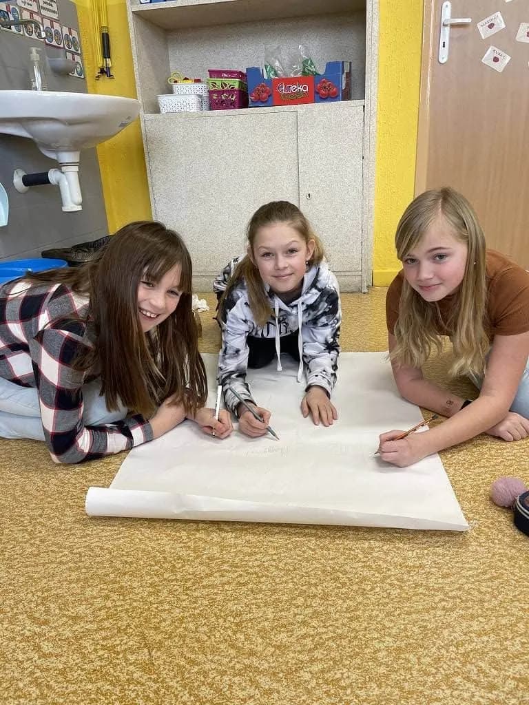 Fotografie z článku: Our town - projekt žáků IV.B