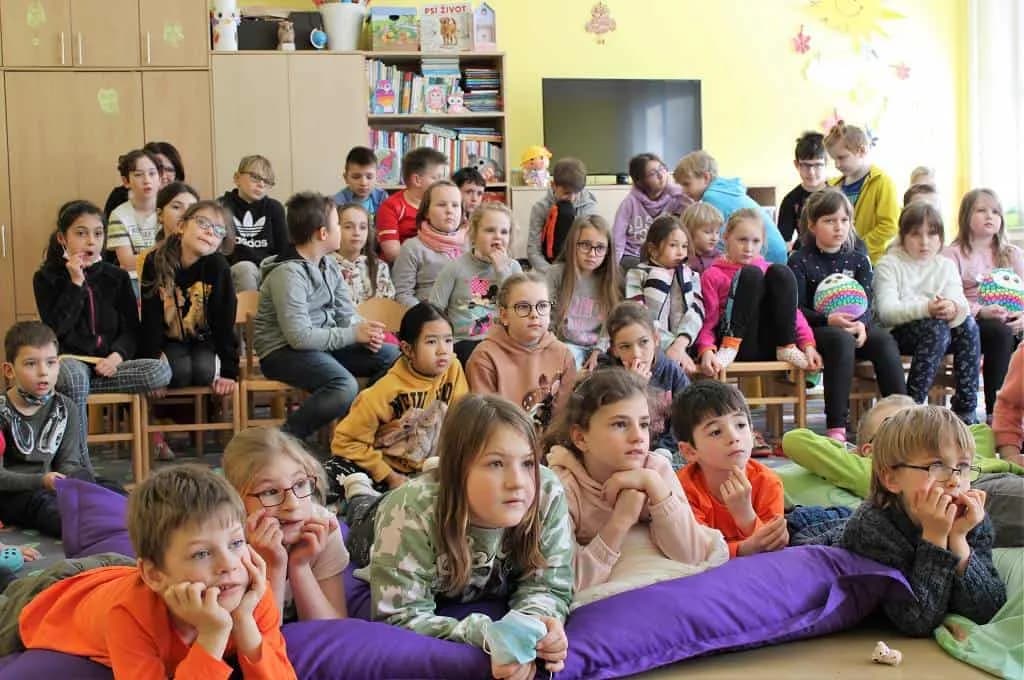 Fotografie z článku: Loutkové divadlo v družině