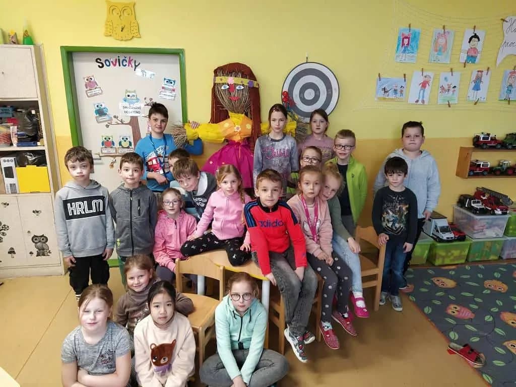 Fotografie z článku: Vynášení Morany v ŠD