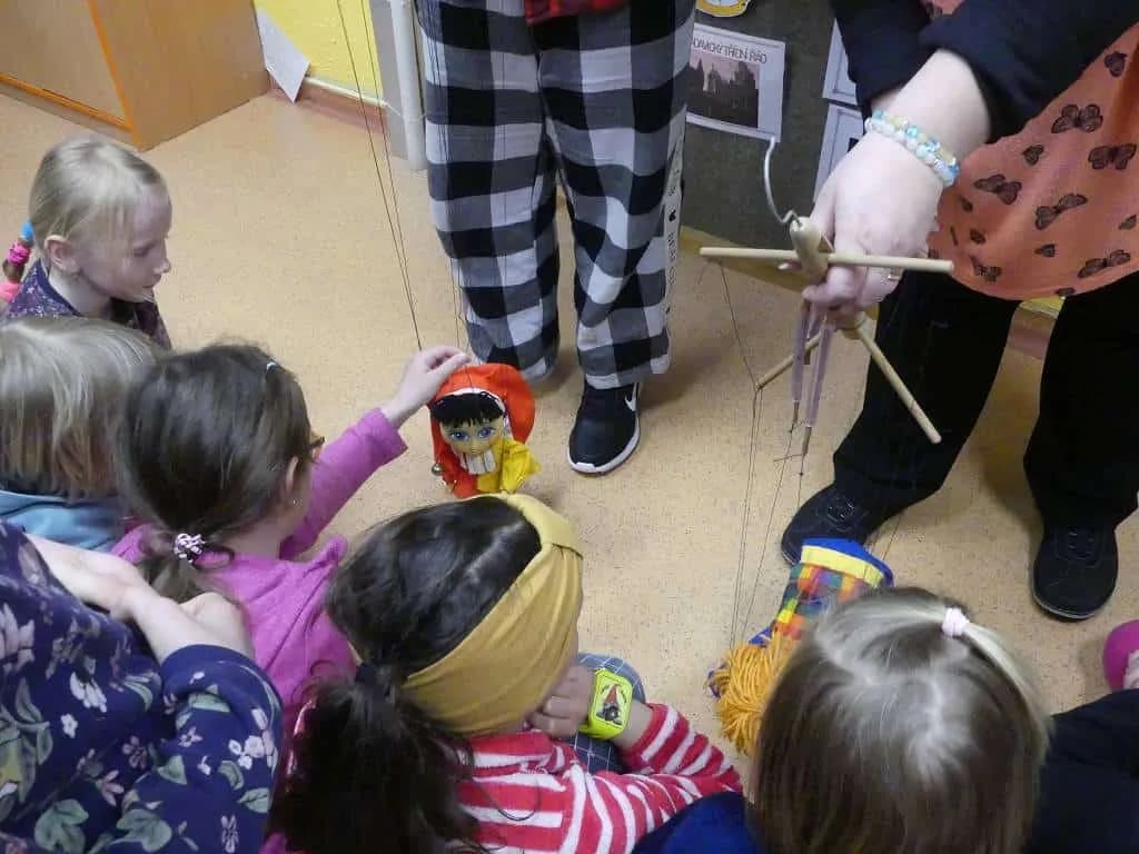 Fotografie z článku: Noc s Andersenem