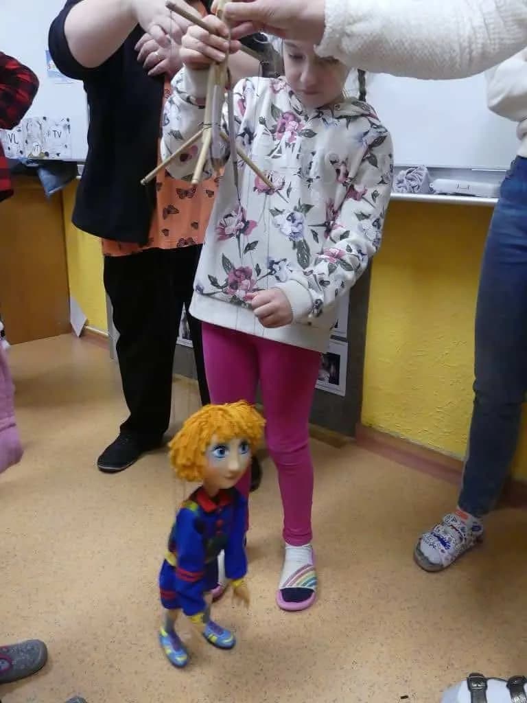 Fotografie z článku: Noc s Andersenem