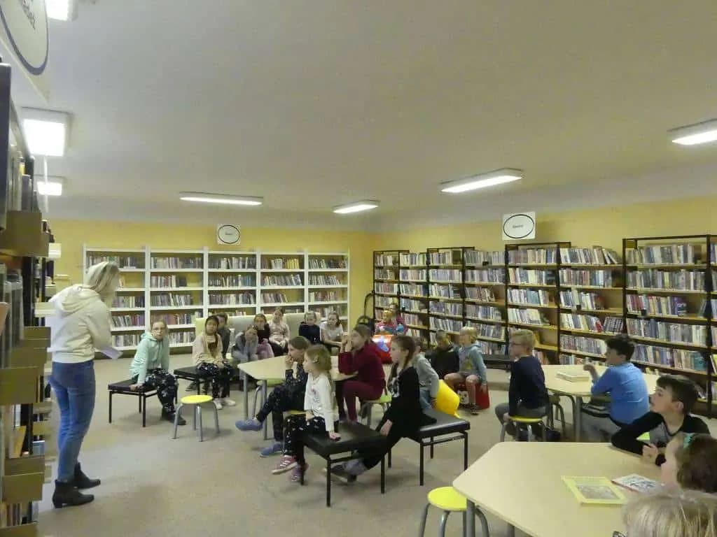 Fotografie z článku: Noc s Andersenem