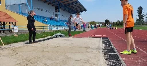Fotografie z článku: Atletický trojboj