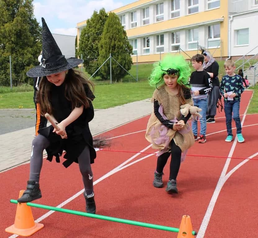 Fotografie z článku: Rej čarodějnic v ŠD