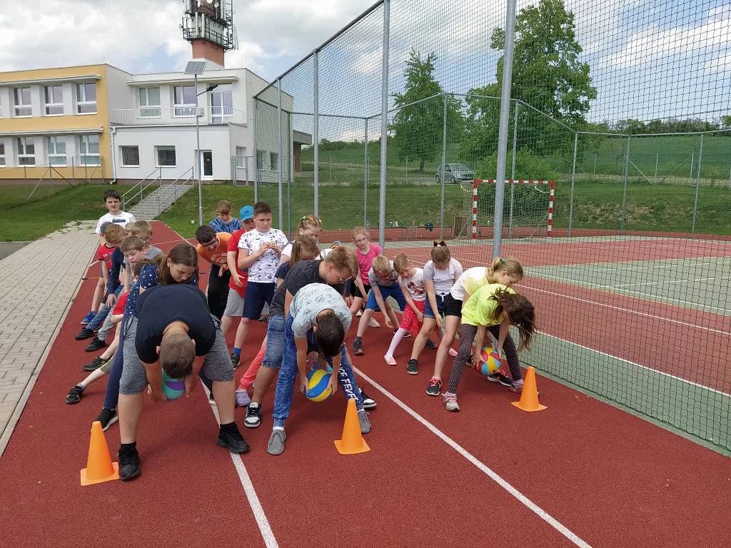 Fotografie z článku: Jarní sportovní hry