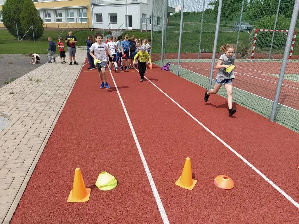 Fotografie z článku: Jarní sportovní hry