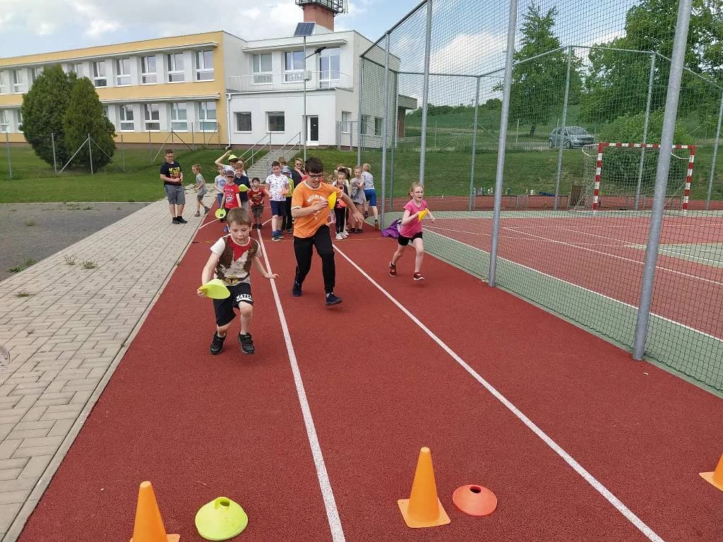 Fotografie z článku: Jarní sportovní hry