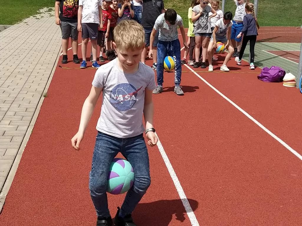 Fotografie z článku: Jarní sportovní hry