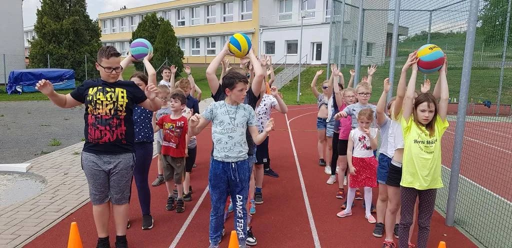 Fotografie z článku: Jarní sportovní hry