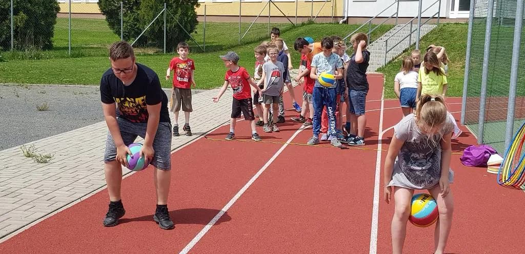 Fotografie z článku: Jarní sportovní hry