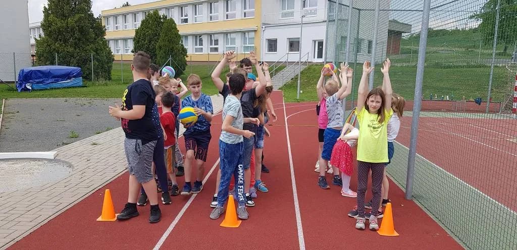 Fotografie z článku: Jarní sportovní hry