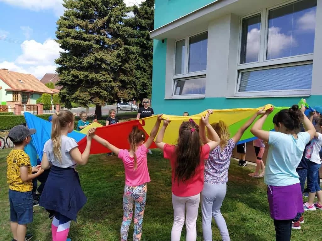 Fotografie z článku: Den dětí v 1., 2. a 3. třídě