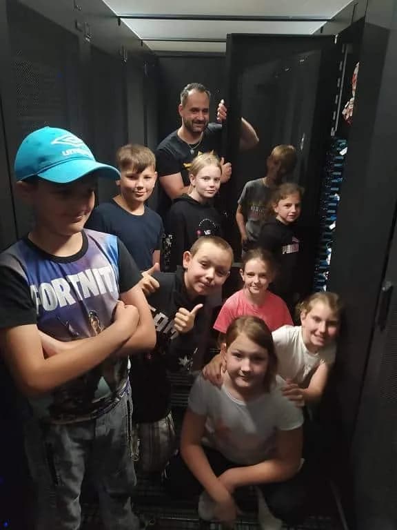 Fotografie z článku: Exkurze III. A do "CATRIN" UP v Olomouci