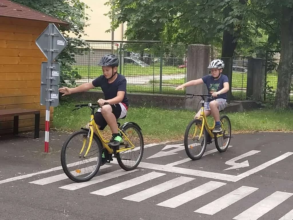 Fotografie z článku: Návštěva III. A na Atlase v Přerově
