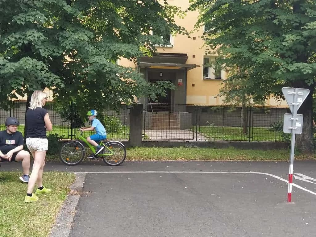 Fotografie z článku: Návštěva III. A na Atlase v Přerově