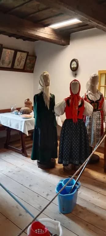 Fotografie z článku: Školní výlet VIII.A - Rožnov p. R.