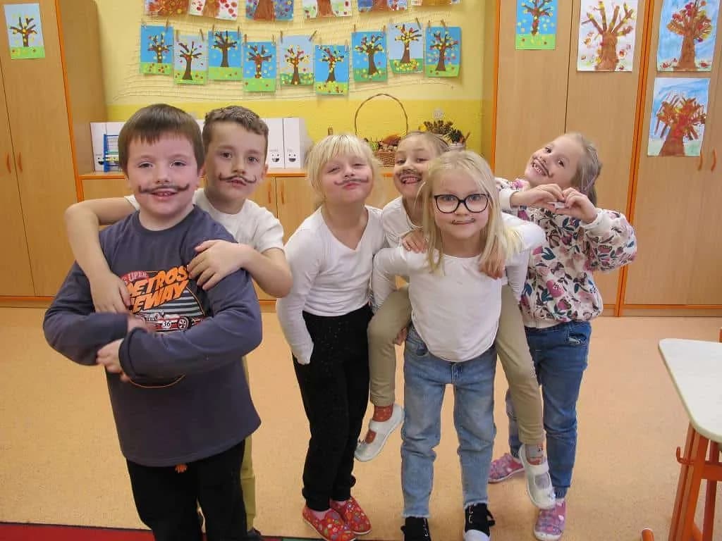Fotografie z článku: Movember