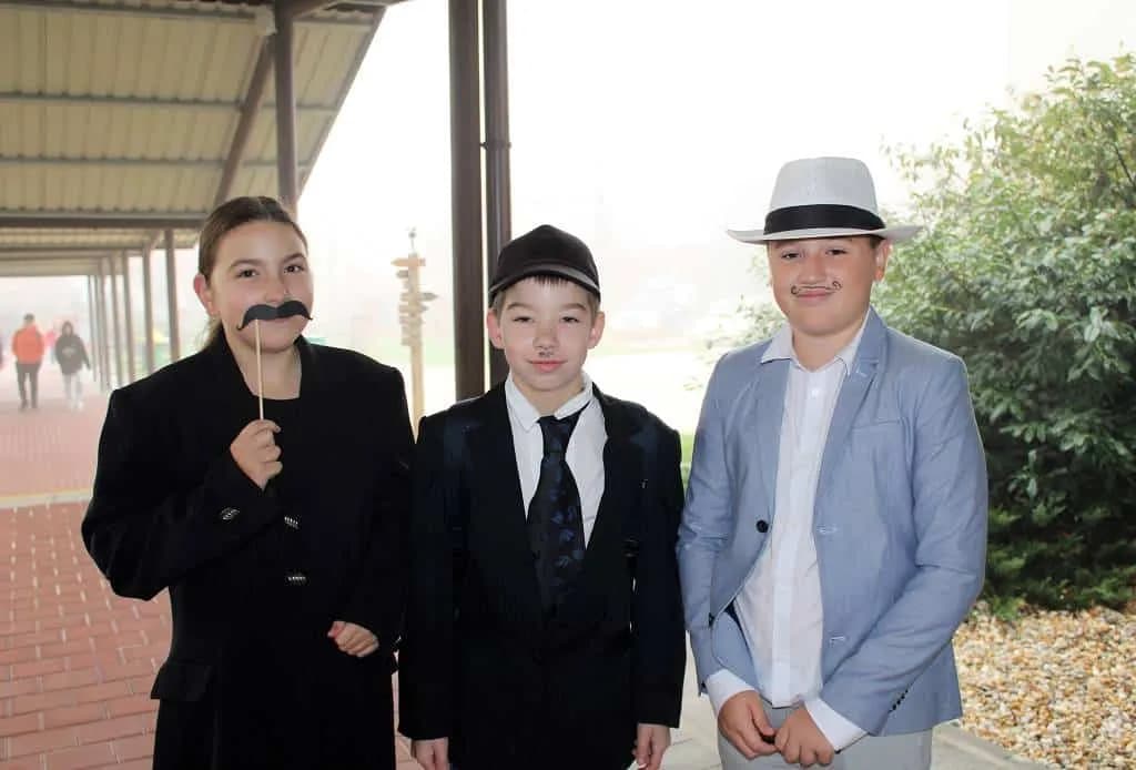 Fotografie z článku: Movember