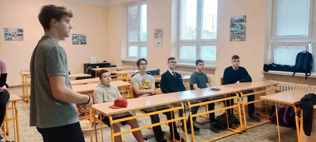 Fotografie z článku: Exkurze deváťáků na Úřadu práce a v Obchodní akademii v Přerově