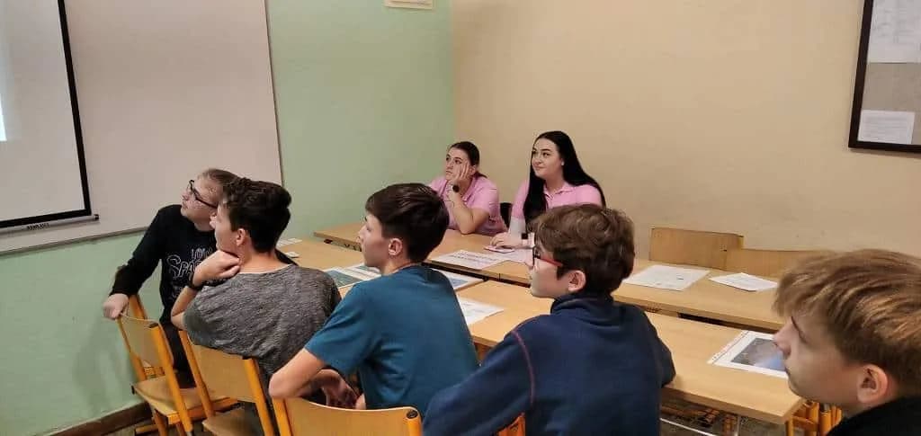 Fotografie z článku: Exkurze deváťáků na Úřadu práce a v Obchodní akademii v Přerově