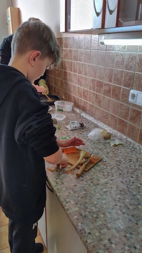 Fotografie z článku: Pracovní činnosti u sedmáků