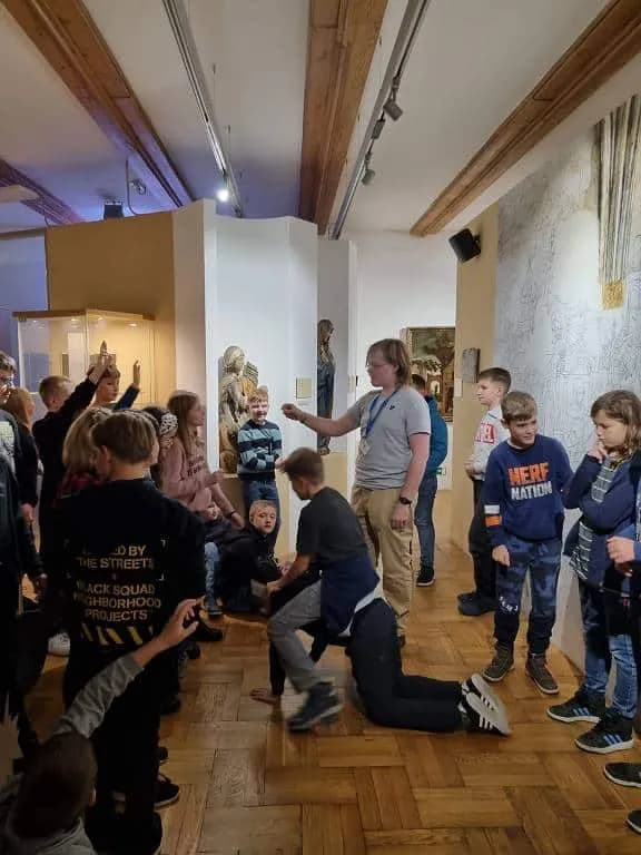 Fotografie z článku: Středověký komiks- páťáci v Olomouci na výstavě