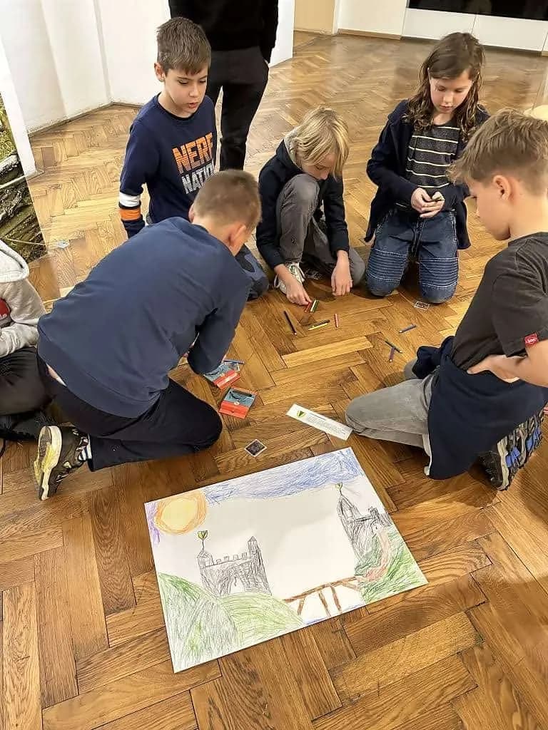 Fotografie z článku: Středověký komiks- páťáci v Olomouci na výstavě