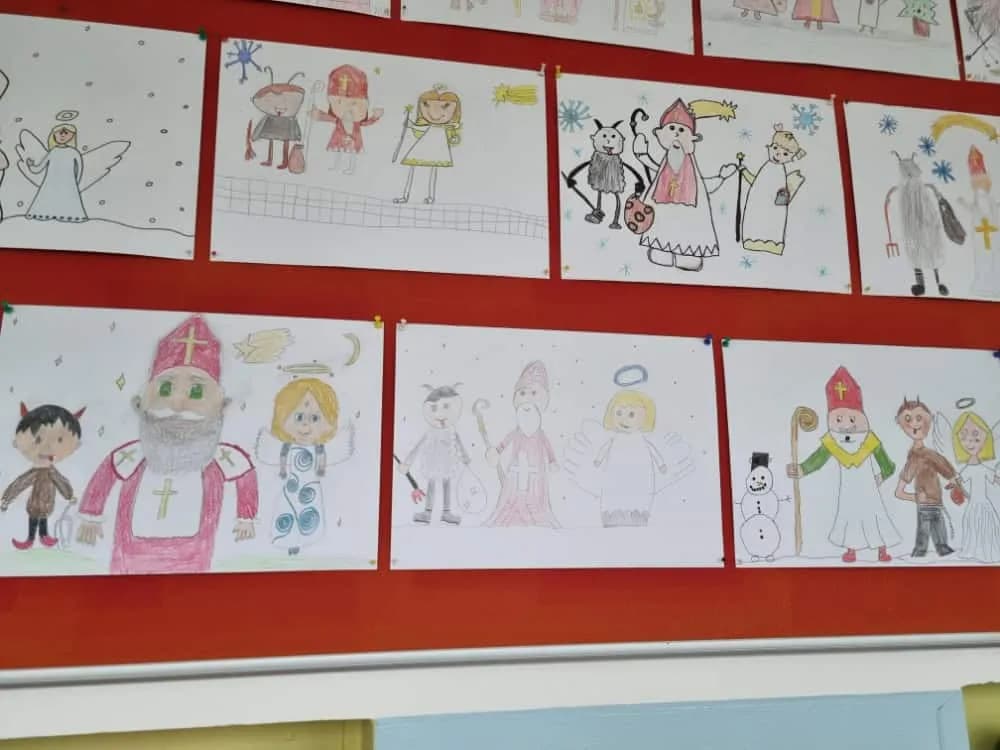 Fotografie z článku: Nástěnky a další výtvory žáků ZŠ