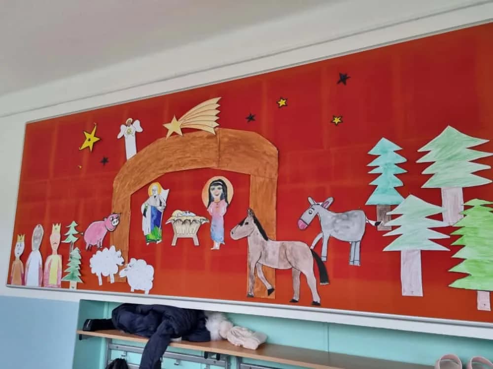 Fotografie z článku: Nástěnky a další výtvory žáků ZŠ