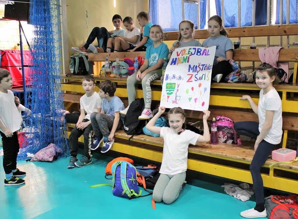 Fotografie z článku: Barevný minivolejbal