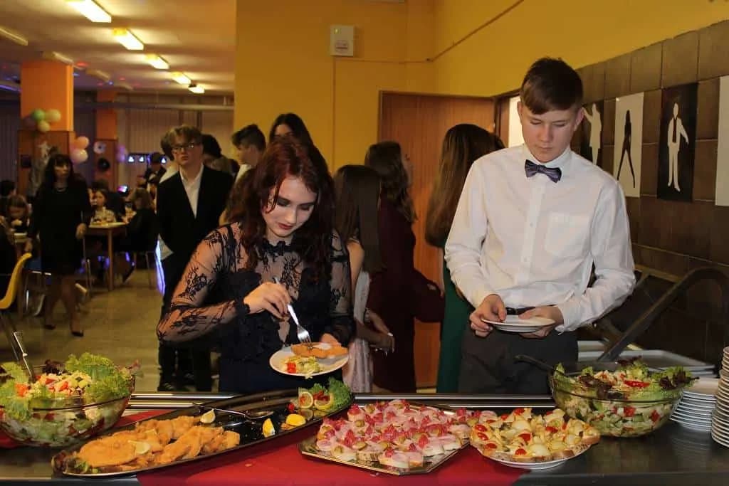 Fotografie z článku: Žákovský ples