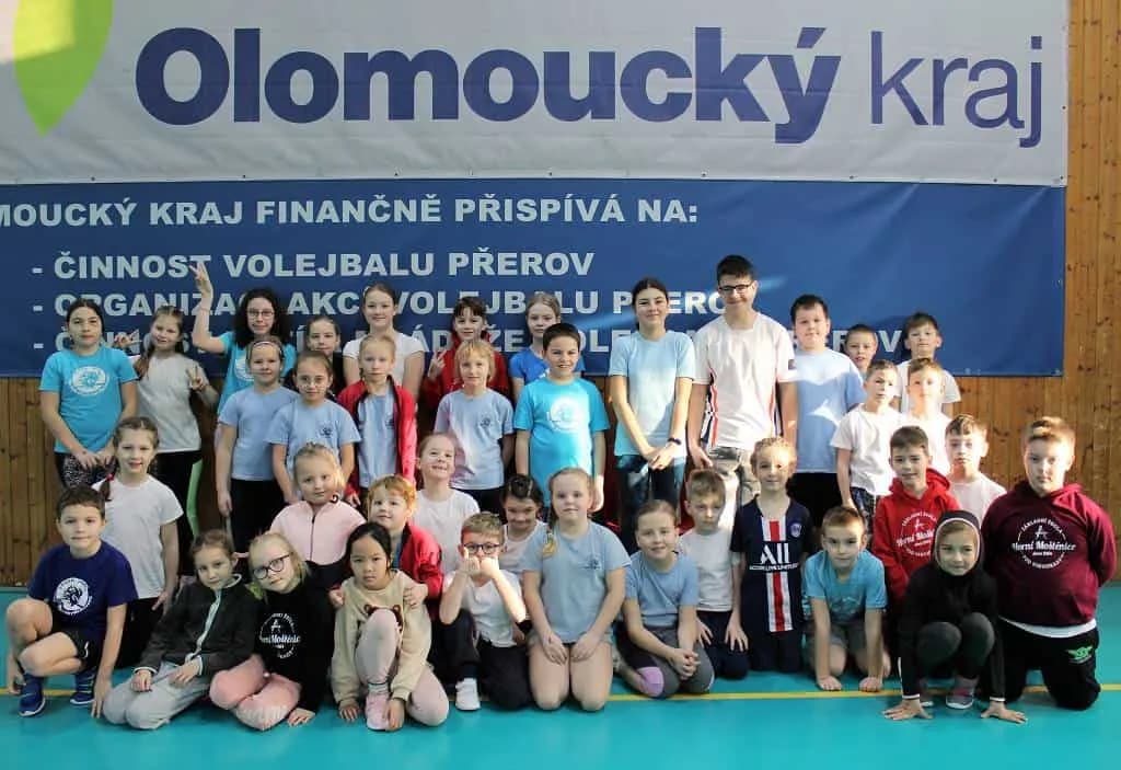 Fotografie z článku: Barevný minivolejbal