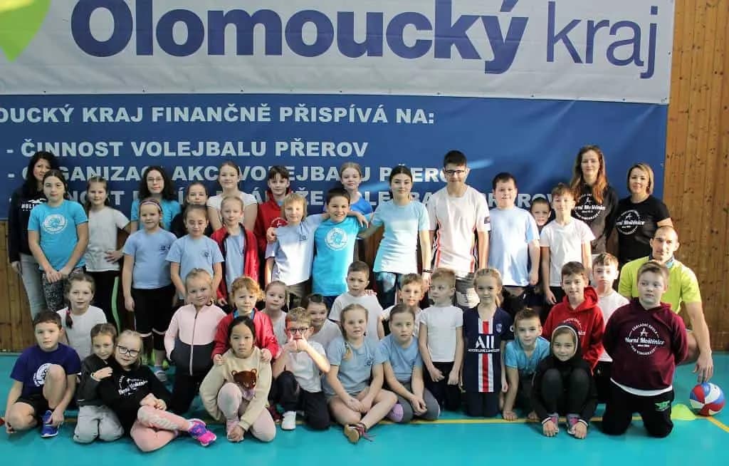 Fotografie z článku: Barevný minivolejbal