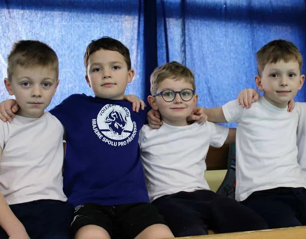 Fotografie z článku: Barevný minivolejbal