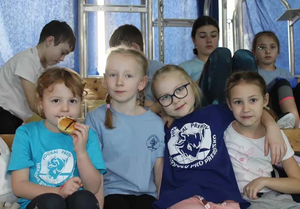 Fotografie z článku: Barevný minivolejbal