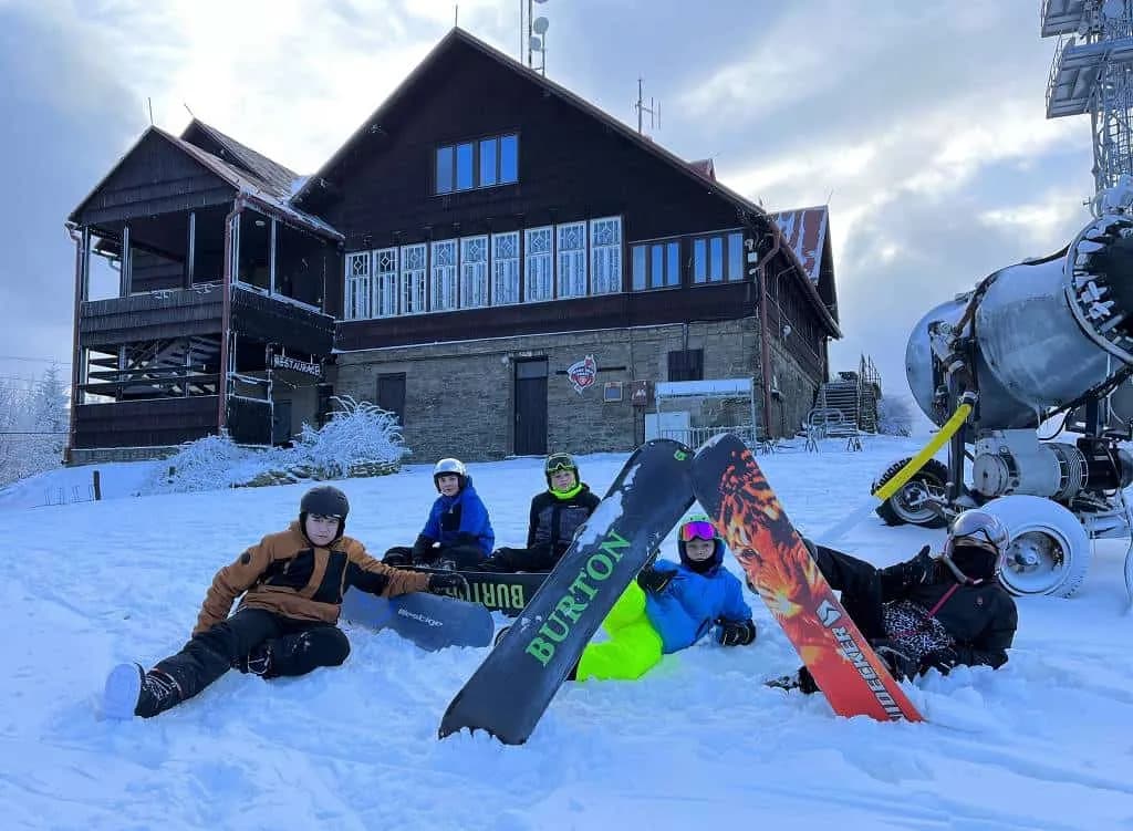 Fotografie z článku: Lyžařský a snowboardový zájezd - Javorový vrch