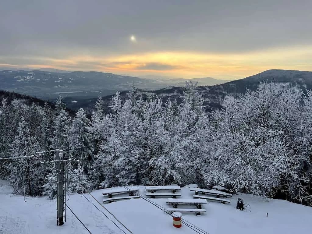 Fotografie z článku: Lyžařský a snowboardový zájezd - Javorový vrch