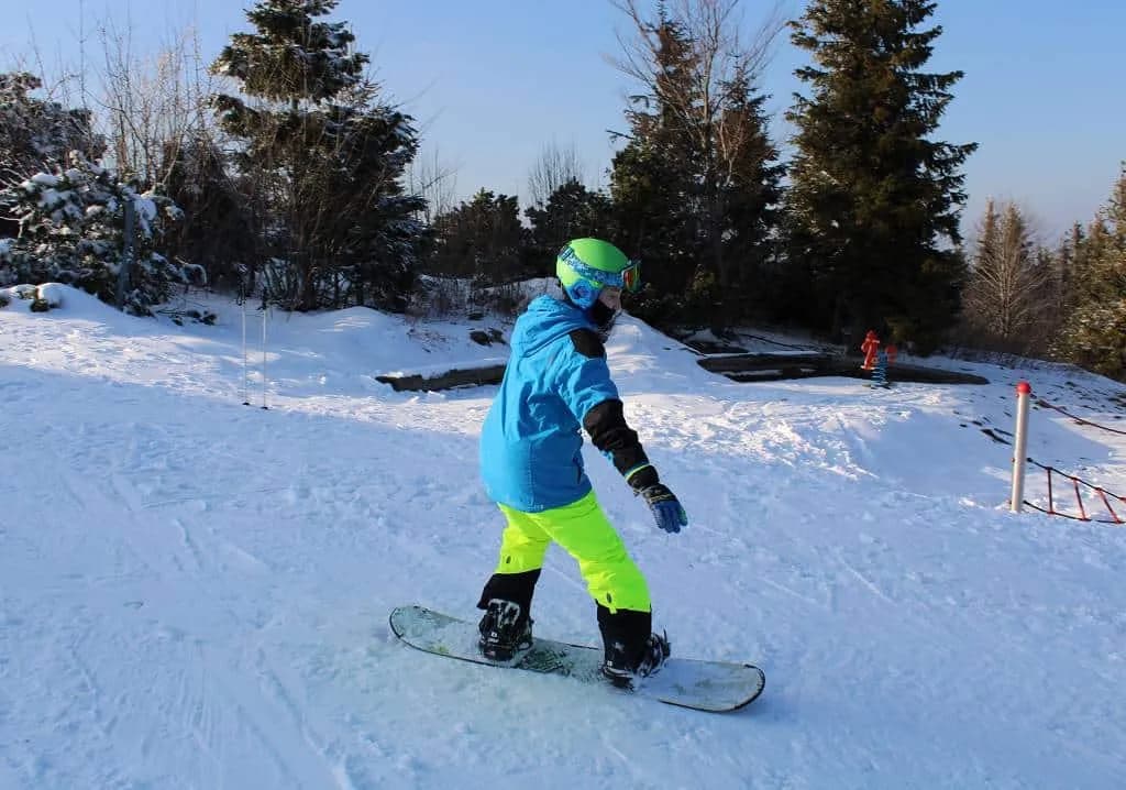 Fotografie z článku: Lyžařský a snowboardový zájezd - Javorový vrch