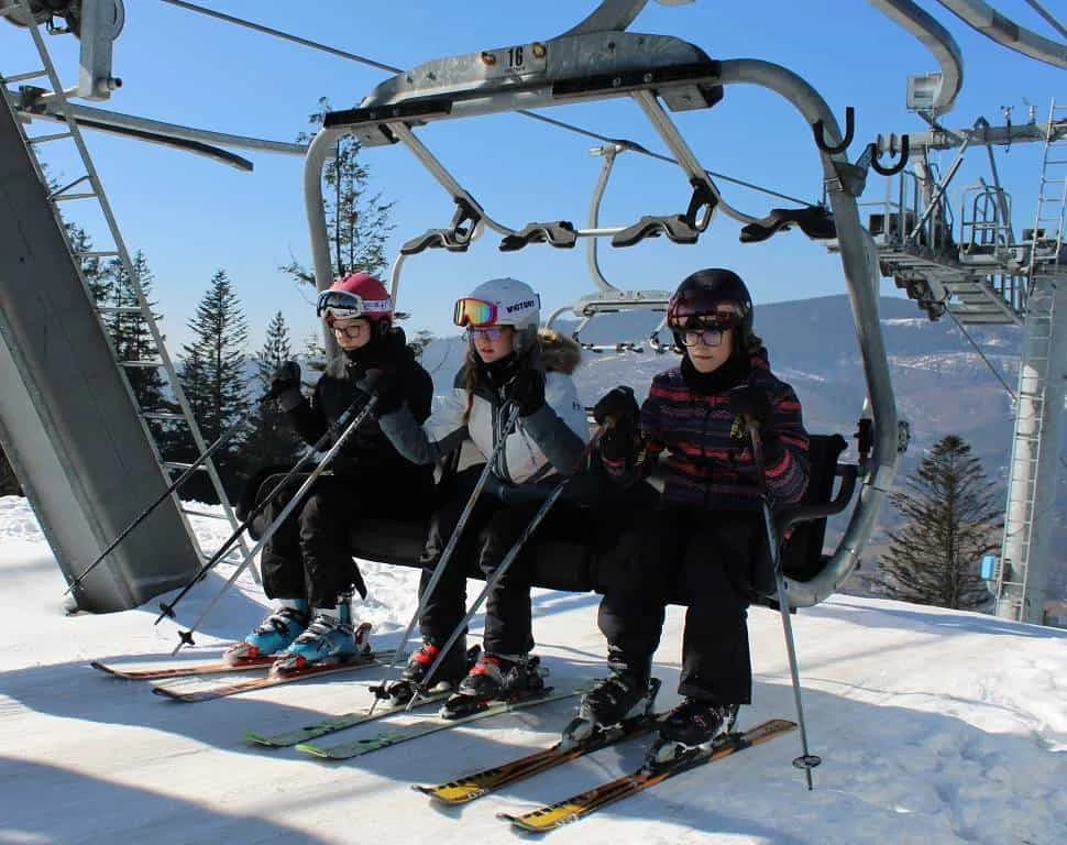 Fotografie z článku: Lyžařský a snowboardový zájezd - Javorový vrch