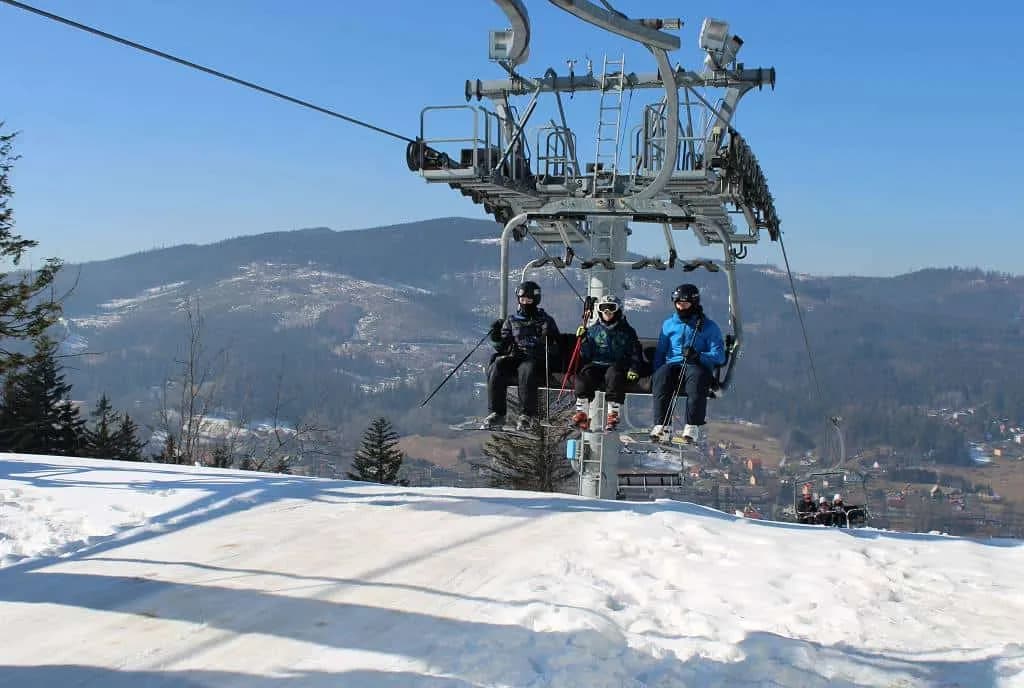 Fotografie z článku: Lyžařský a snowboardový zájezd - Javorový vrch