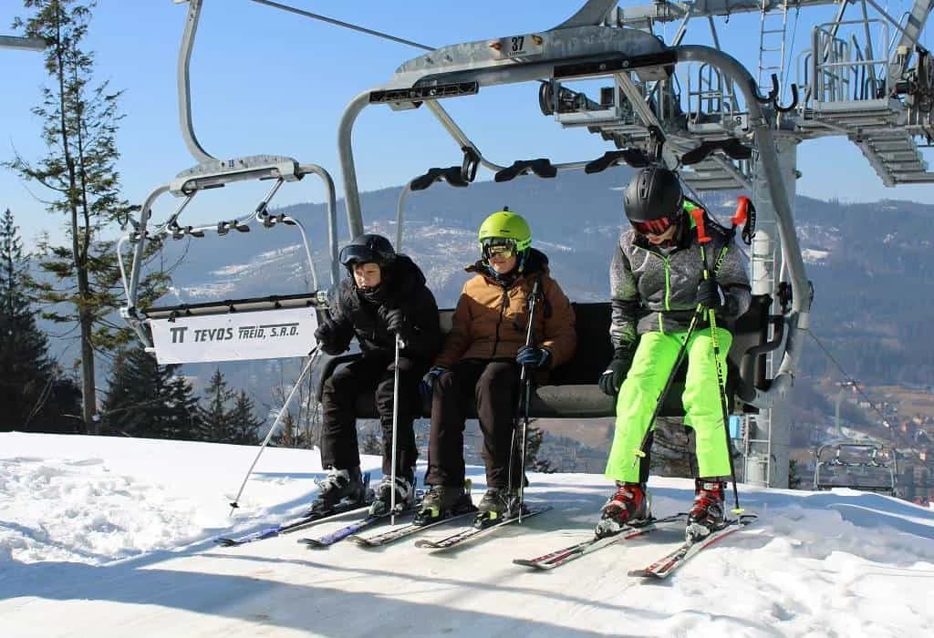 Fotografie z článku: Lyžařský a snowboardový zájezd - Javorový vrch