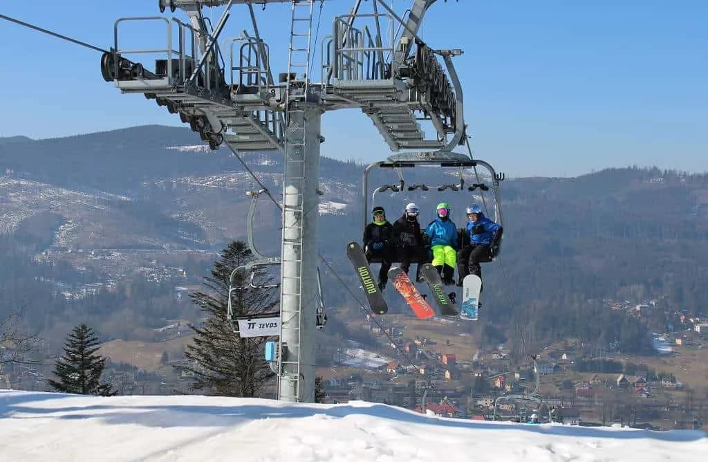 Fotografie z článku: Lyžařský a snowboardový zájezd - Javorový vrch