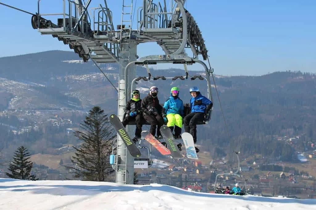 Fotografie z článku: Lyžařský a snowboardový zájezd - Javorový vrch