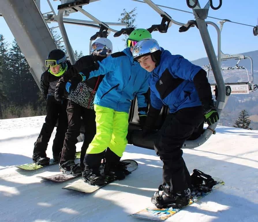 Fotografie z článku: Lyžařský a snowboardový zájezd - Javorový vrch