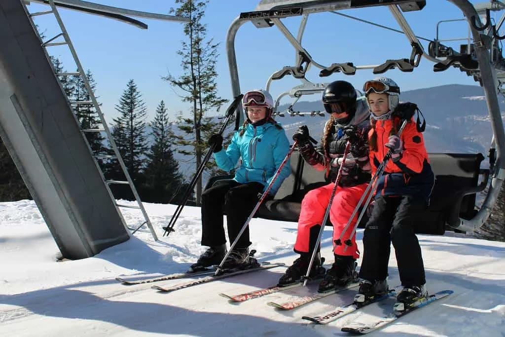 Fotografie z článku: Lyžařský a snowboardový zájezd - Javorový vrch