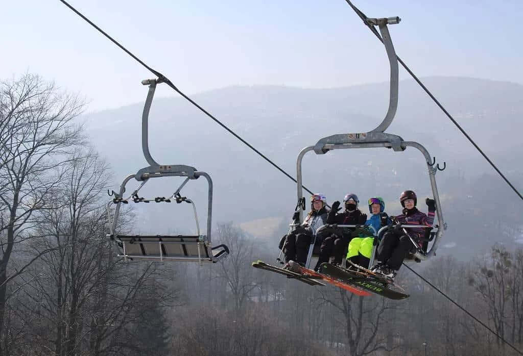 Fotografie z článku: Lyžařský a snowboardový zájezd - Javorový vrch