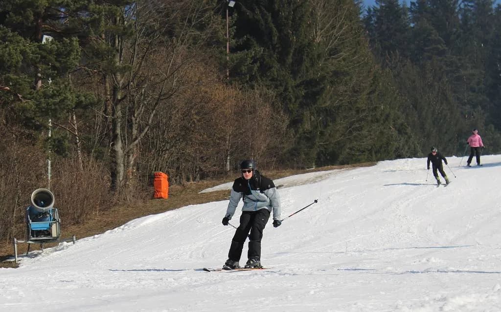 Fotografie z článku: Lyžařský a snowboardový zájezd - Javorový vrch