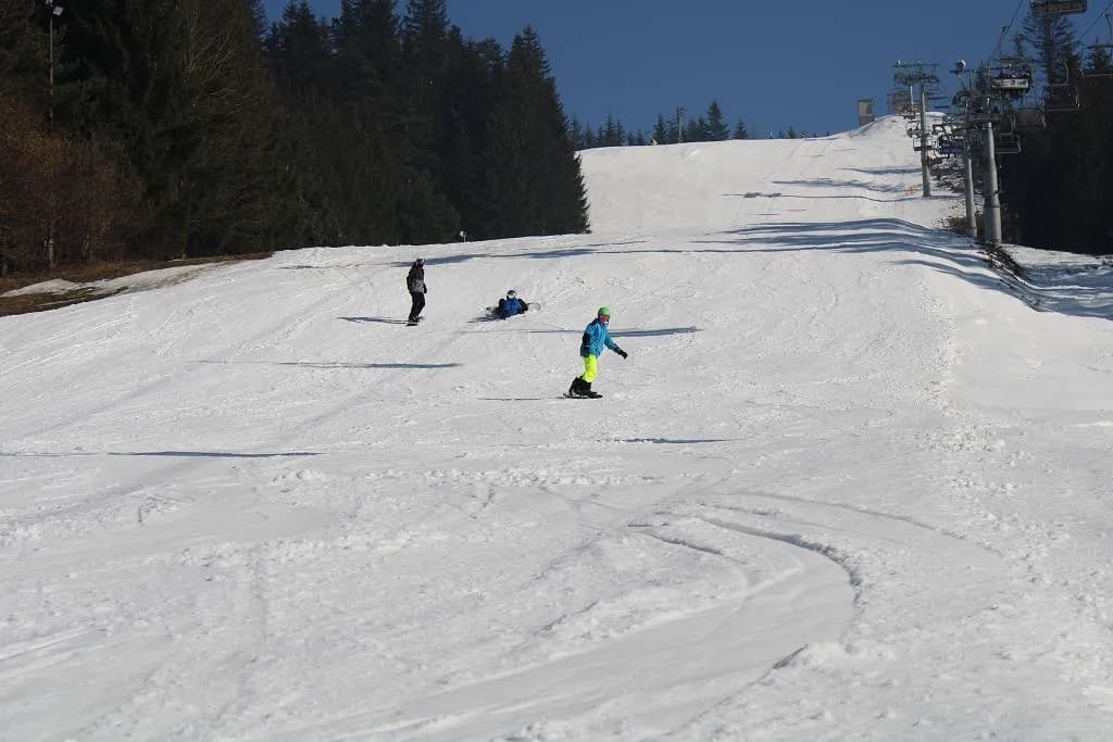 Fotografie z článku: Lyžařský a snowboardový zájezd - Javorový vrch