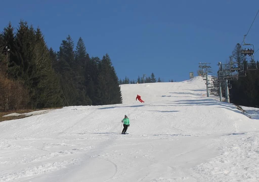 Fotografie z článku: Lyžařský a snowboardový zájezd - Javorový vrch