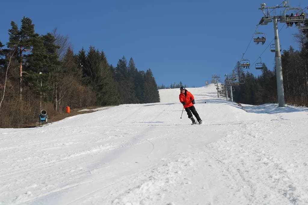 Fotografie z článku: Lyžařský a snowboardový zájezd - Javorový vrch